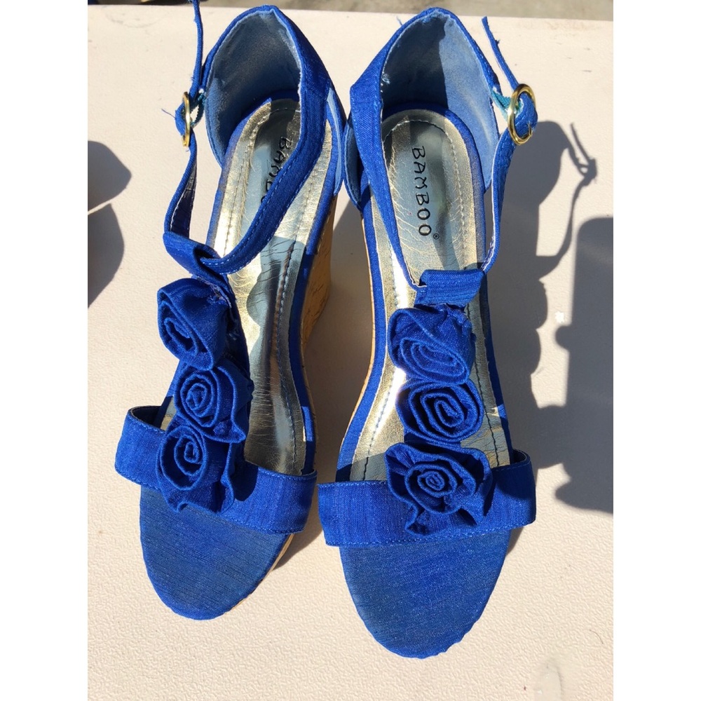 Charlotte Russe Floral Wedges - Royal Blue size 8